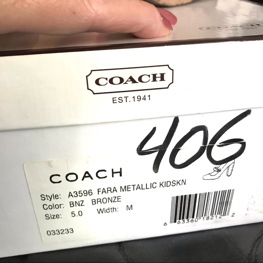 Coach Gold Mary Jane Fara 5 B. Good condition - Picture 8 of 10